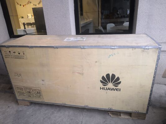 Маршрутизатор Huawei NE40E-X16A, CR5DMPUX8670 CR5DMPUX8673 CR5DSFUIU07B, коммутационная способность 12,58 Тбит/с