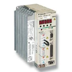 Сервопривод Yaskawa SGDH-10DE-OY Sigma-II 1 кВт, 400 В